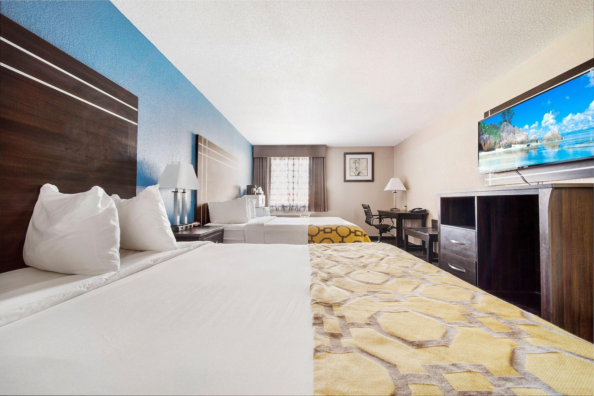 Baymont By Wyndham Muncie Near Ball State University Exterior photo