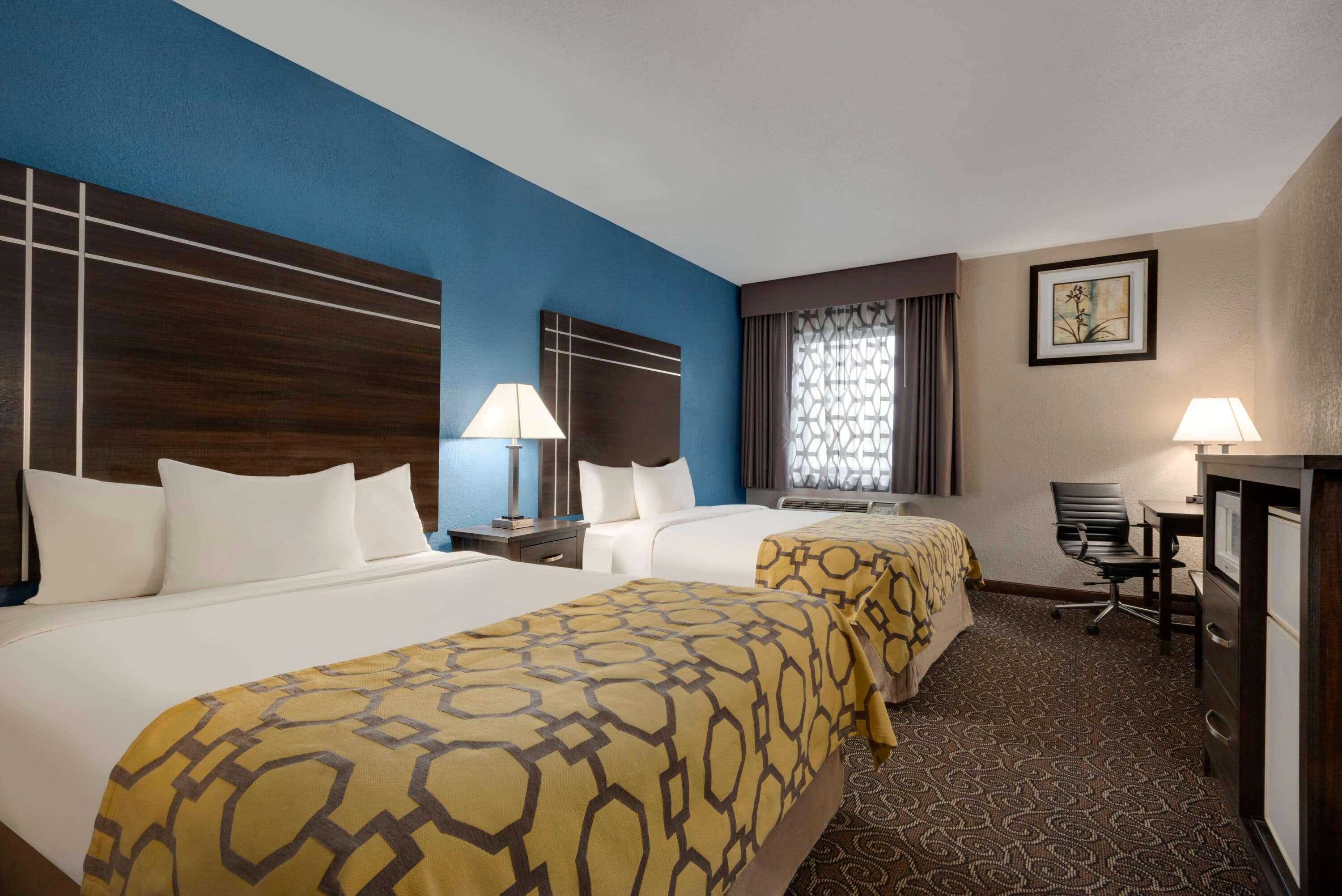 Baymont By Wyndham Muncie Near Ball State University Exterior photo
