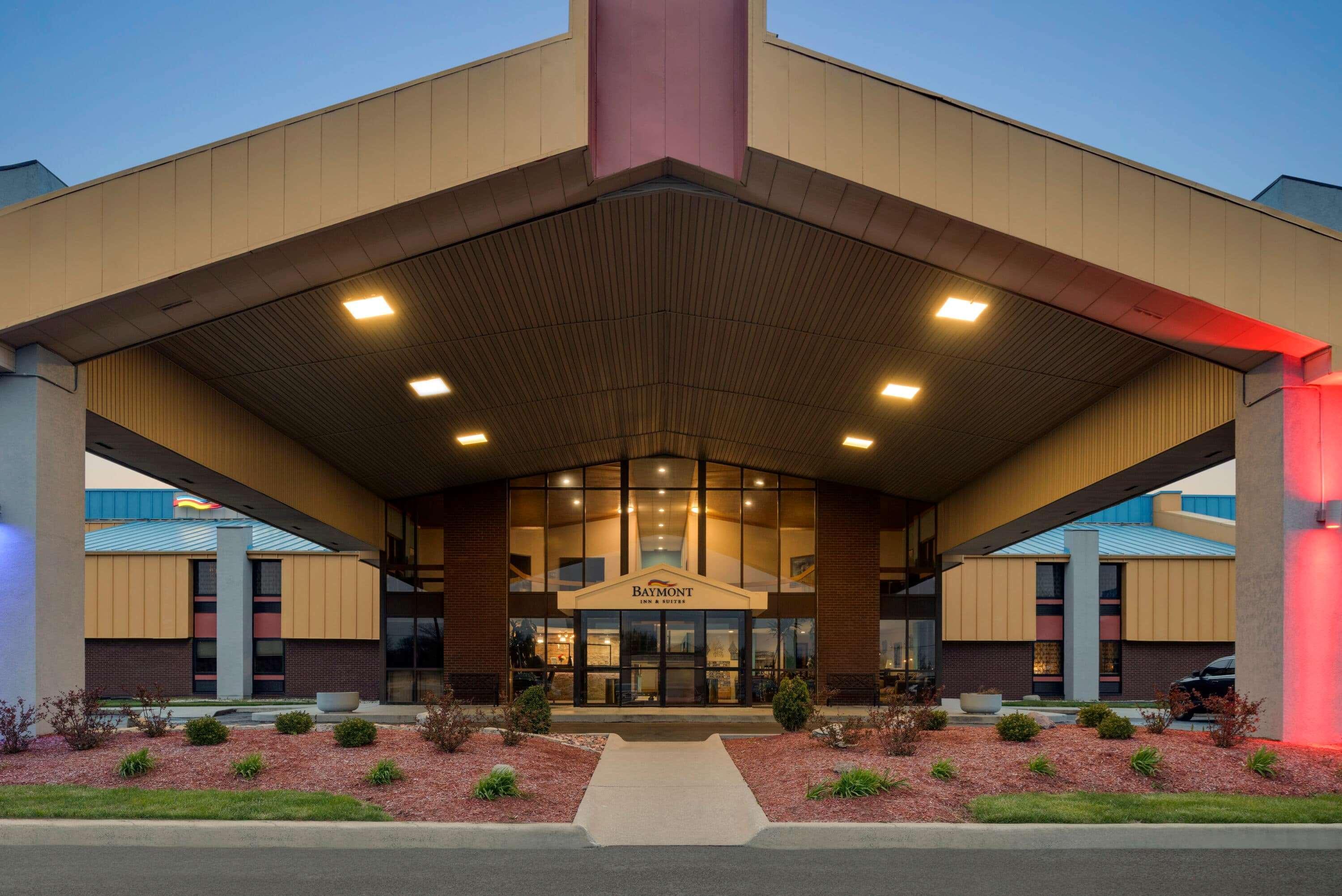 Baymont By Wyndham Muncie Near Ball State University Exterior photo