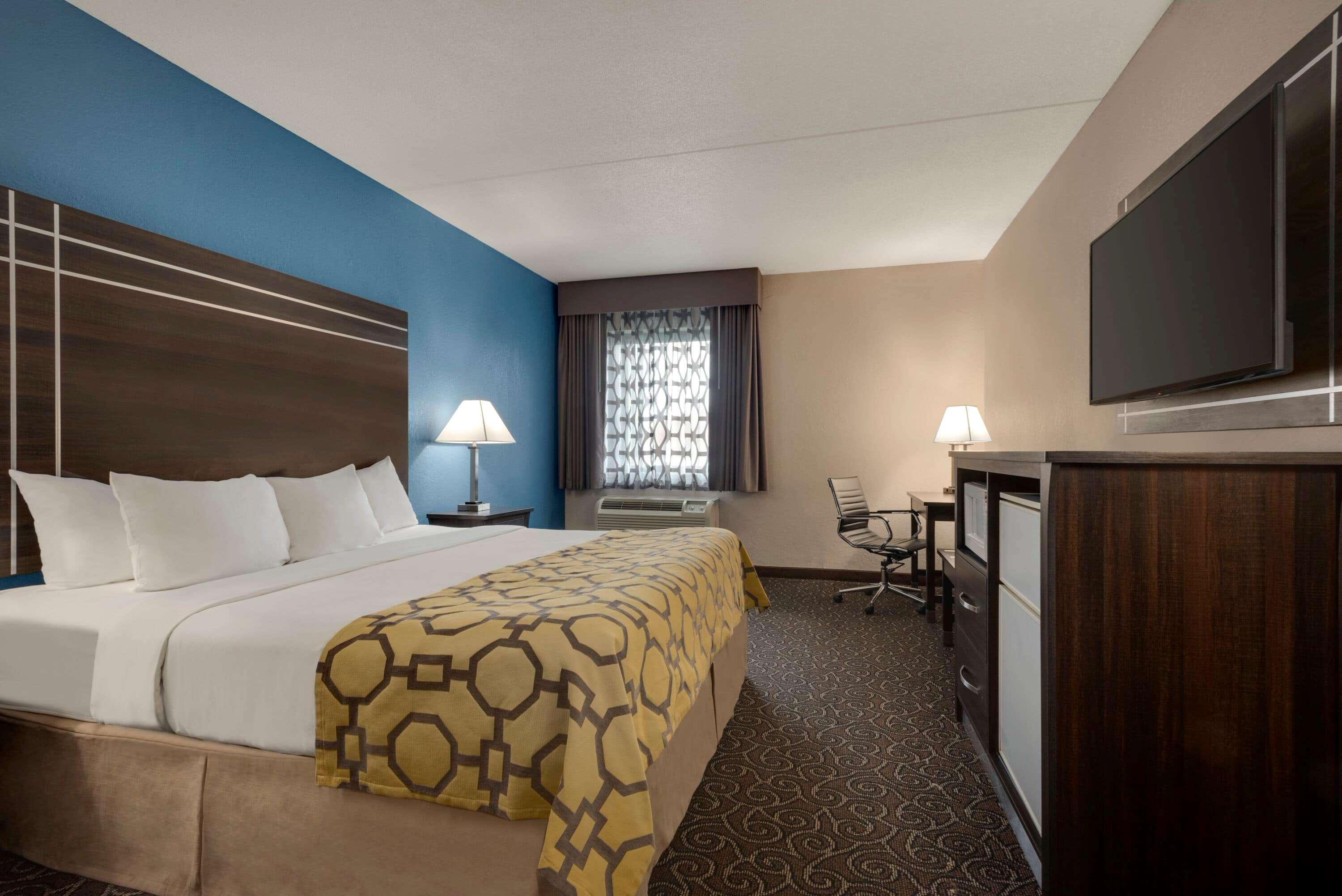 Baymont By Wyndham Muncie Near Ball State University Exterior photo