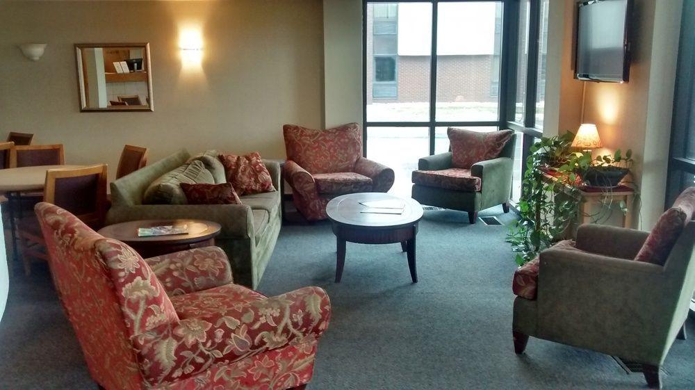Baymont By Wyndham Muncie Near Ball State University Exterior photo